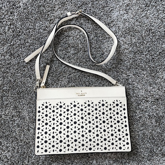 kate spade Handbags - Kate Spade Purse